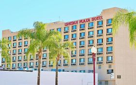 Lincoln Plaza Hotel Monterey Park Ca